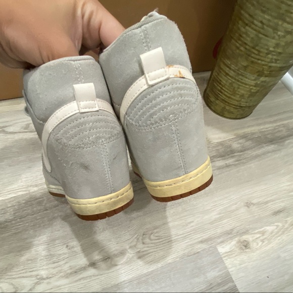Nike “Dunk Sky Hi” Wedge Sneaker 🤛🏼 - Picture 5 of 9